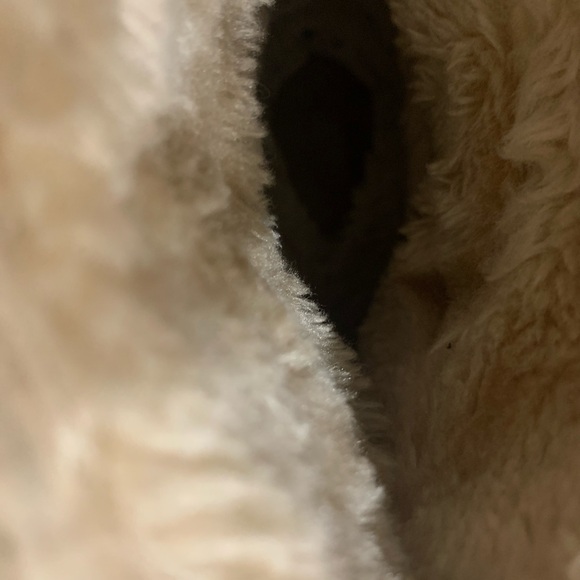 G by Guess Addalyn fur boots - Picture 5 of 9